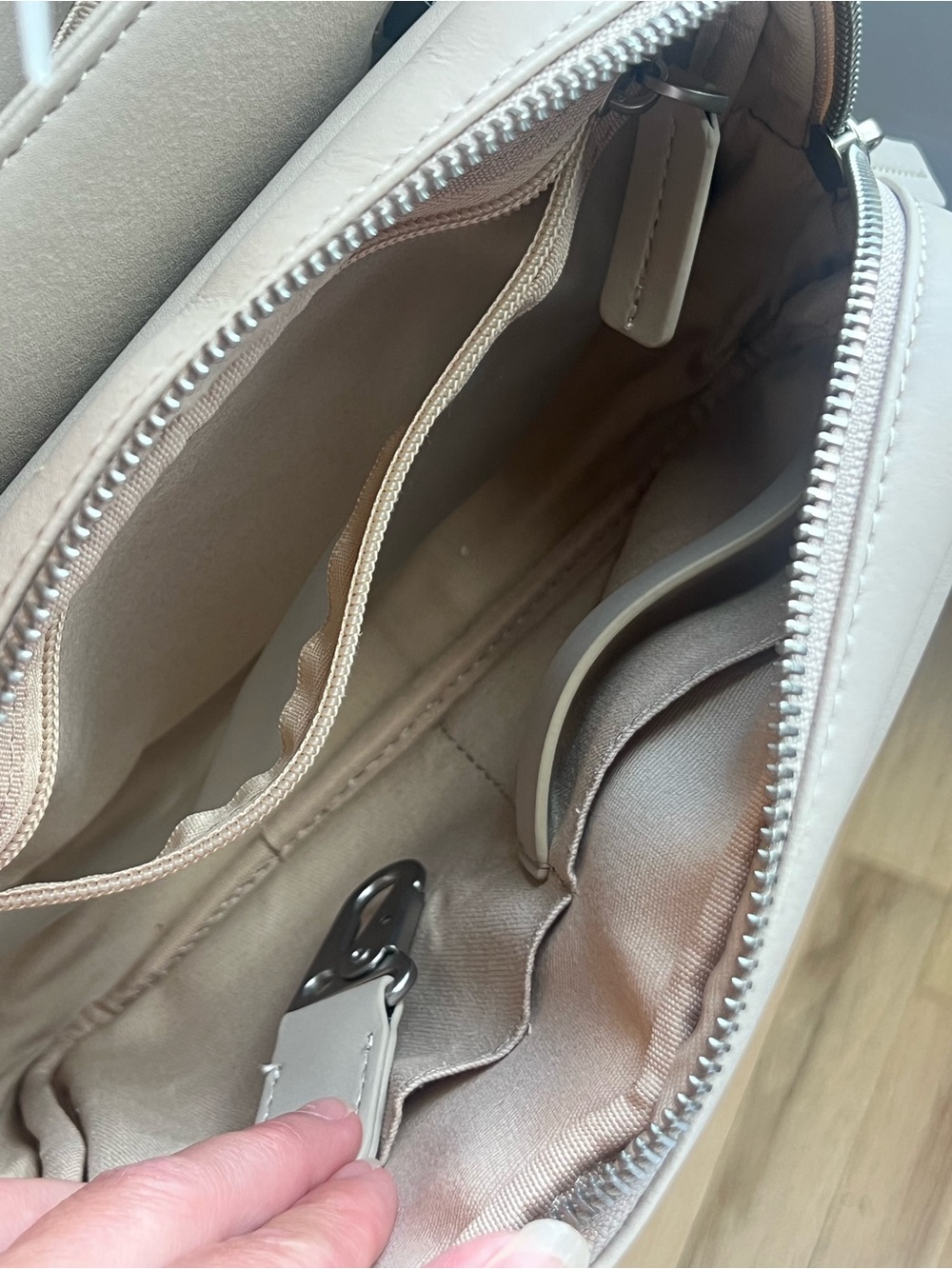 MONOS Metro Vegan Leather Duffel Bag with detachable pouch — ivory - Picture 3 of 16
